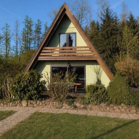 別荘 Livias Nurdachhaus Mit Sauna Terrasse Und Garten Am Wald