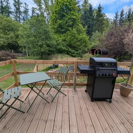 Livias Nurdachhaus Mit Sauna Terrasse Und Garten Am Wald *